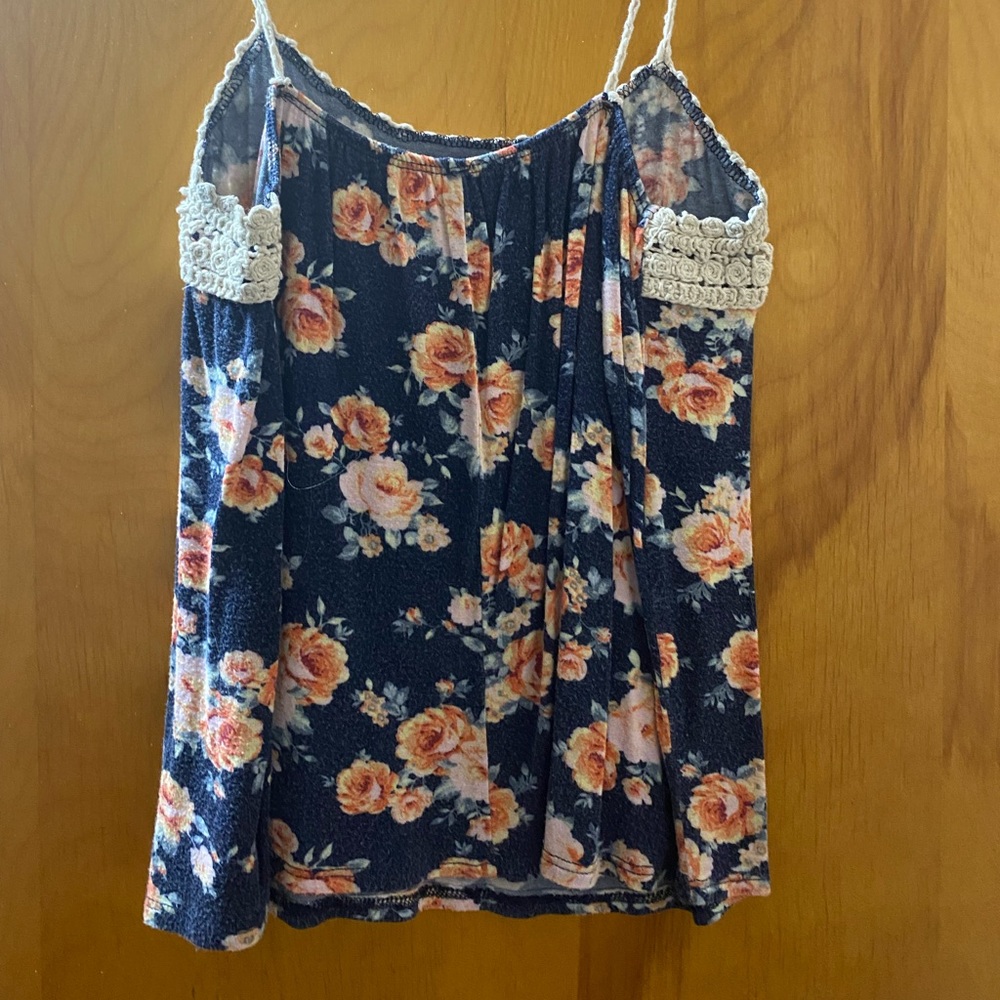 Tank top - Picture 2 of 2